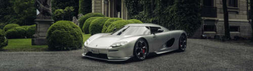 Szczegółowe zdjęcia eleganckiego hiper samochodu Koenigsegg CC850, eksponujące jego... Dual UHD