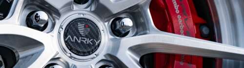 Elegancki i potężny sportowy samochód Chevrolet Corvette C8, charakteryzujący się... Dual UHD