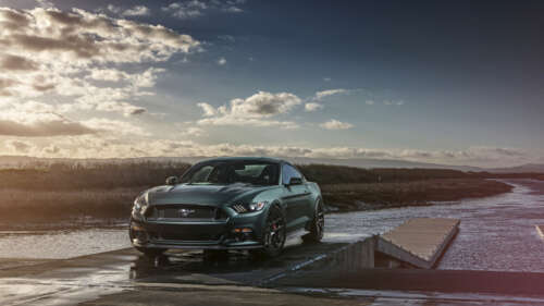 Imponujący i elegancki Ford Mustang GT, klasyczny samochód sportowy, prezentujący... 8K