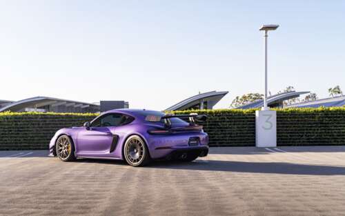 Wysokowydajny samochód sportowy Porsche GT3 RS, charakteryzujący się agresywnym,... 7680x4800