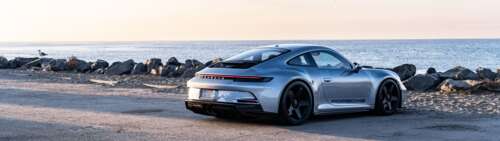 Wysokowydajny samochód sportowy Porsche GT3 RS, charakteryzujący się aerodynamicznym... Dual UHD