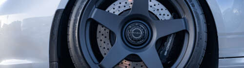 Szczegółowe zdjęcie sportowego samochodu Porsche GT3 RS o wysokich parametrach. Dual UHD