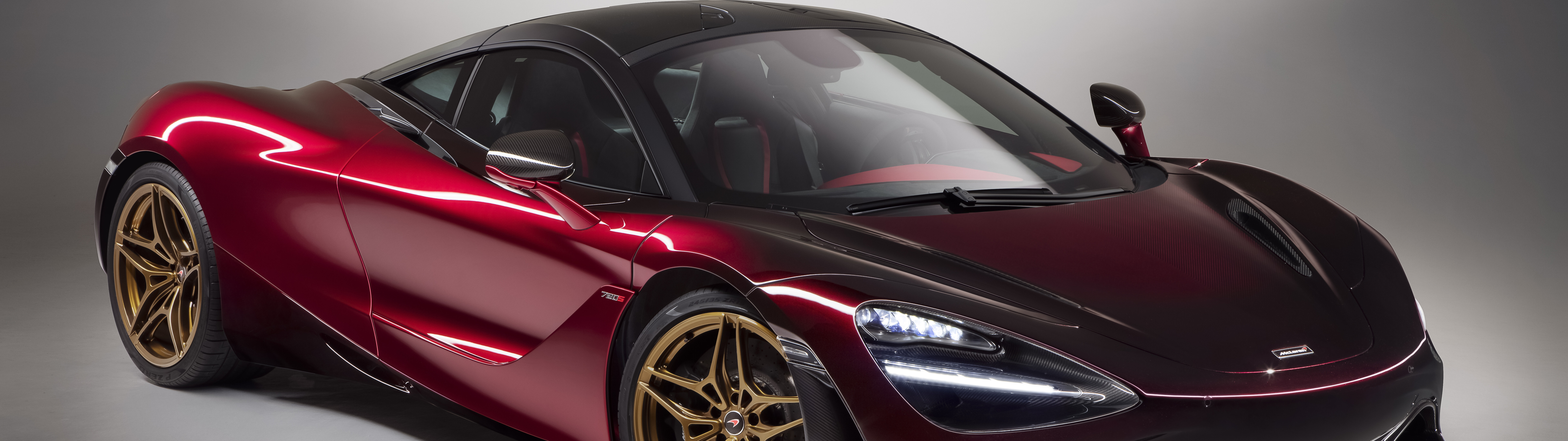 Oszałamiający widok na model McLaren 720S Velocity by MSO, prezentujący jego elegancką, aerodynamiczną sylwetkę i luksusowy, sportowy design.