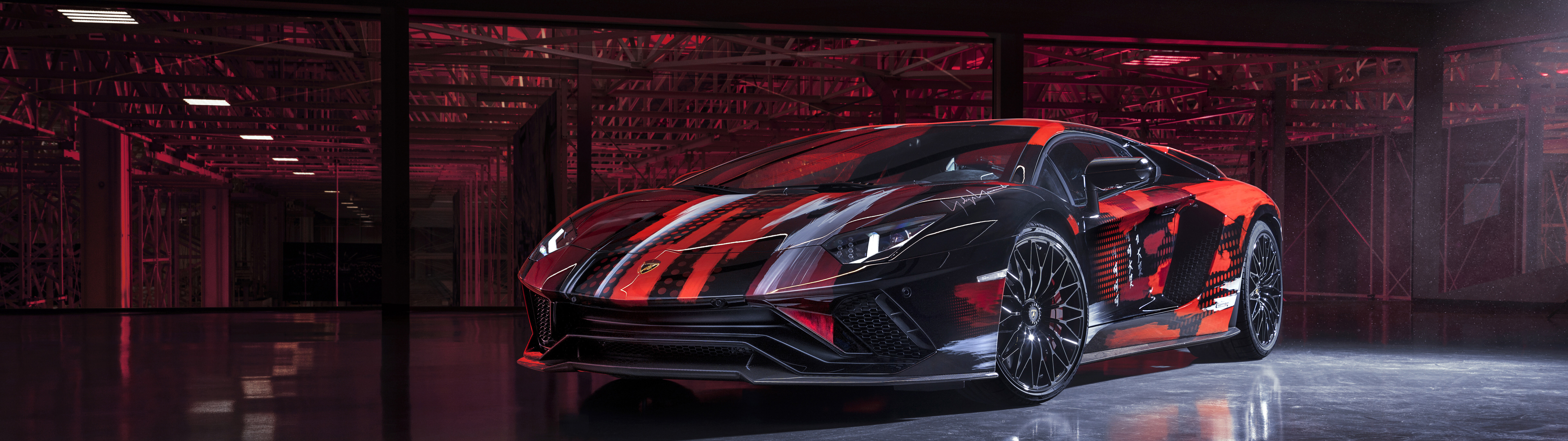 Elegancki, wysokowydajny supersamochód Lamborghini Aventador S, charakteryzujący się dynamiczną stylistyką aerodynamiczną i luksusowym wykończeniem.